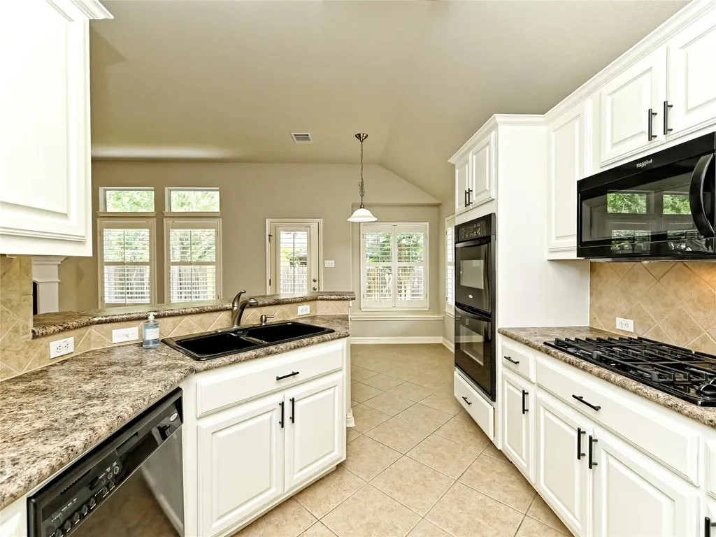 10009 Buffalo Lake Lane Austin TX 78747