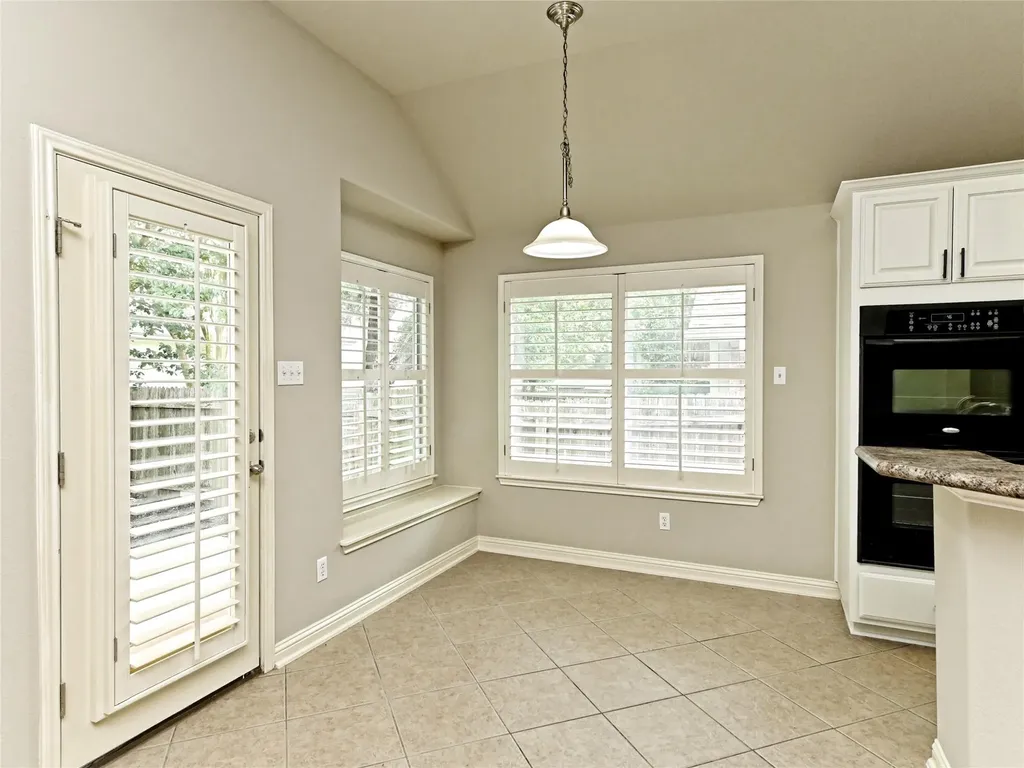 10009 Buffalo Lake Lane Austin TX 78747