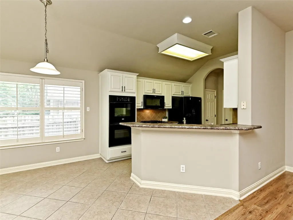 10009 Buffalo Lake Lane Austin TX 78747