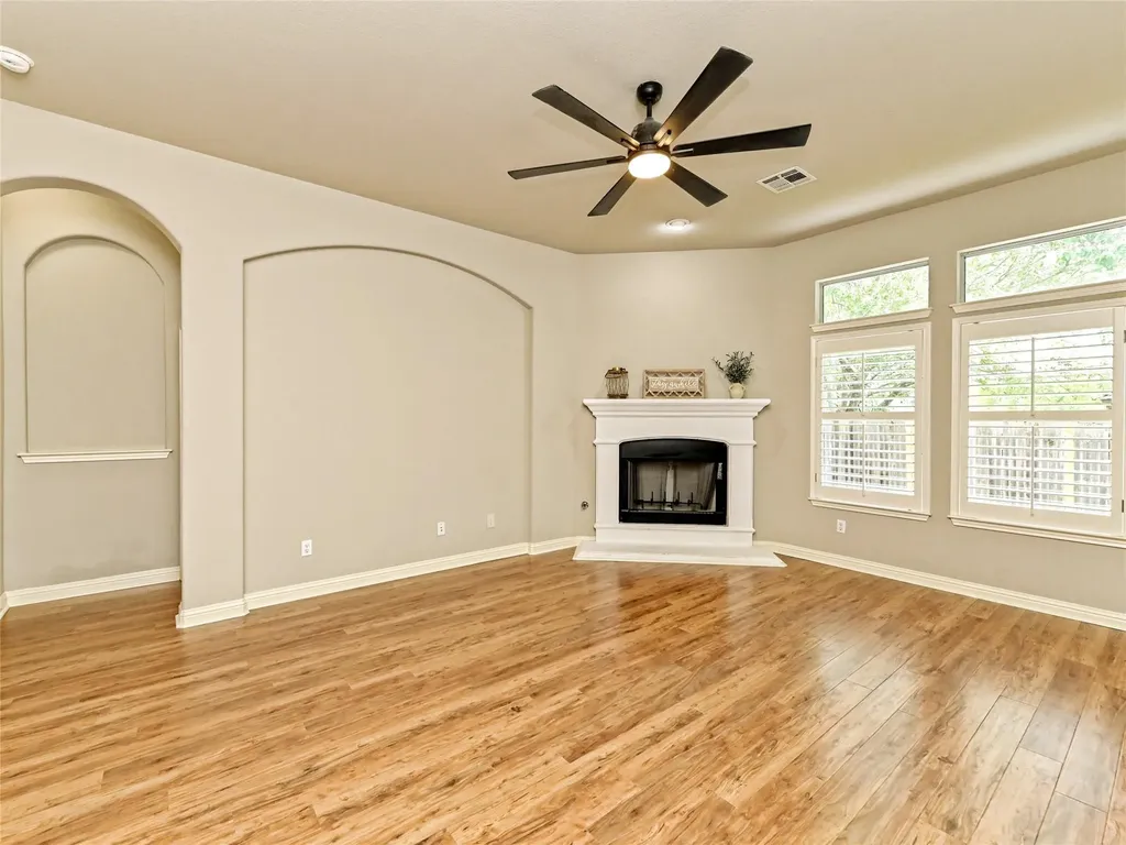 10009 Buffalo Lake Lane Austin TX 78747