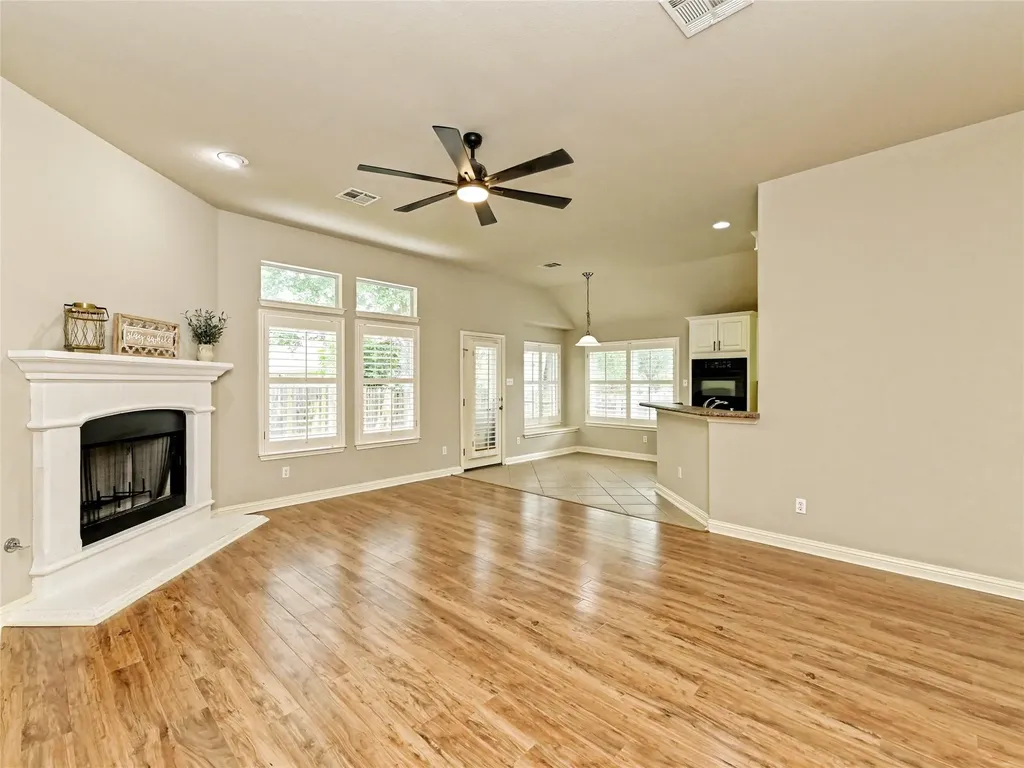 10009 Buffalo Lake Lane Austin TX 78747