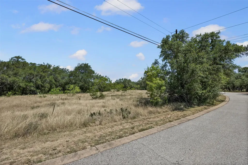 2616 Fall Creek Estates Drive Spicewood TX 78669