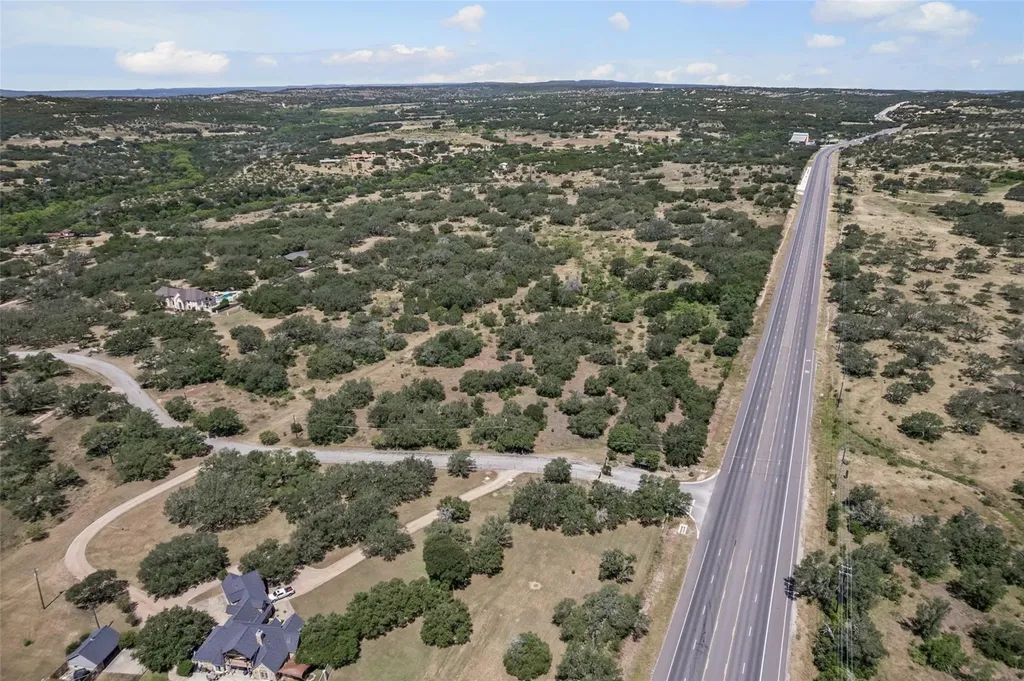 2616 Fall Creek Estates Drive Spicewood TX 78669