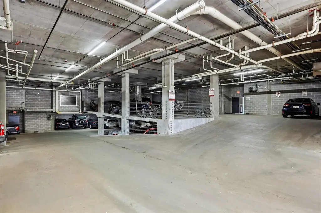 910 W 25th Street Austin TX 78705