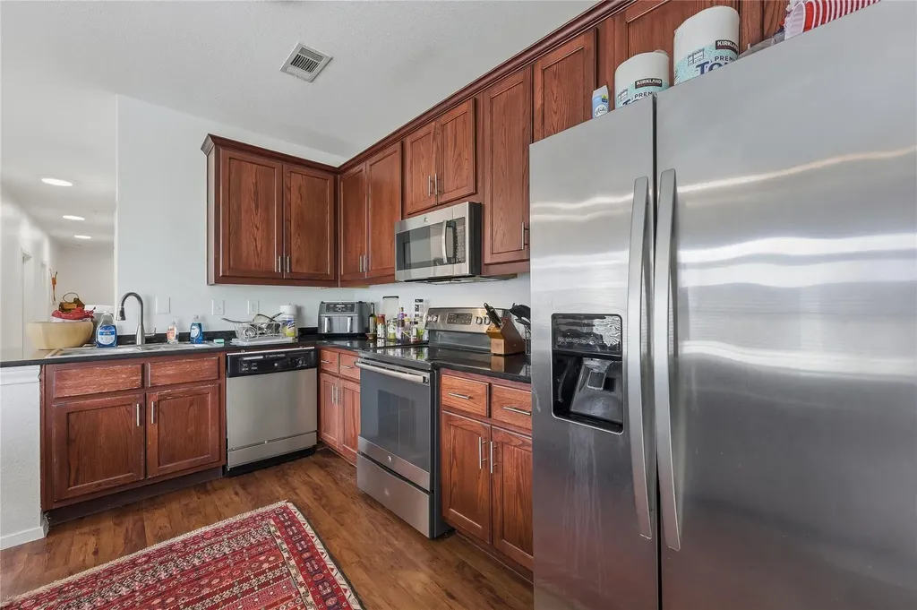 910 W 25th Street Austin TX 78705