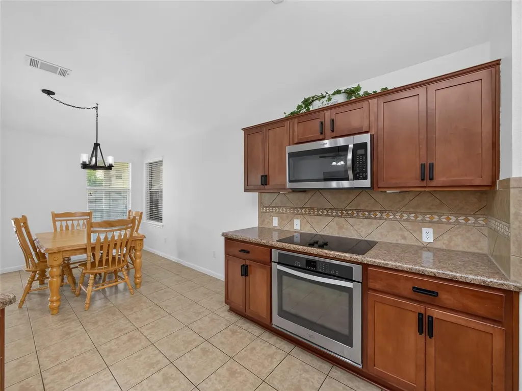 7818 Squirrel Hollow Drive Georgetown TX 78628