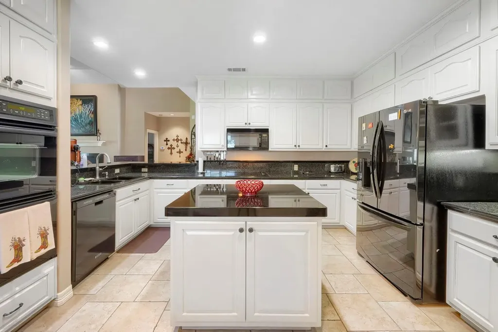 2422 Founders Circle Spicewood TX 78669