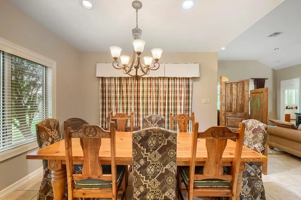 2422 Founders Circle Spicewood TX 78669