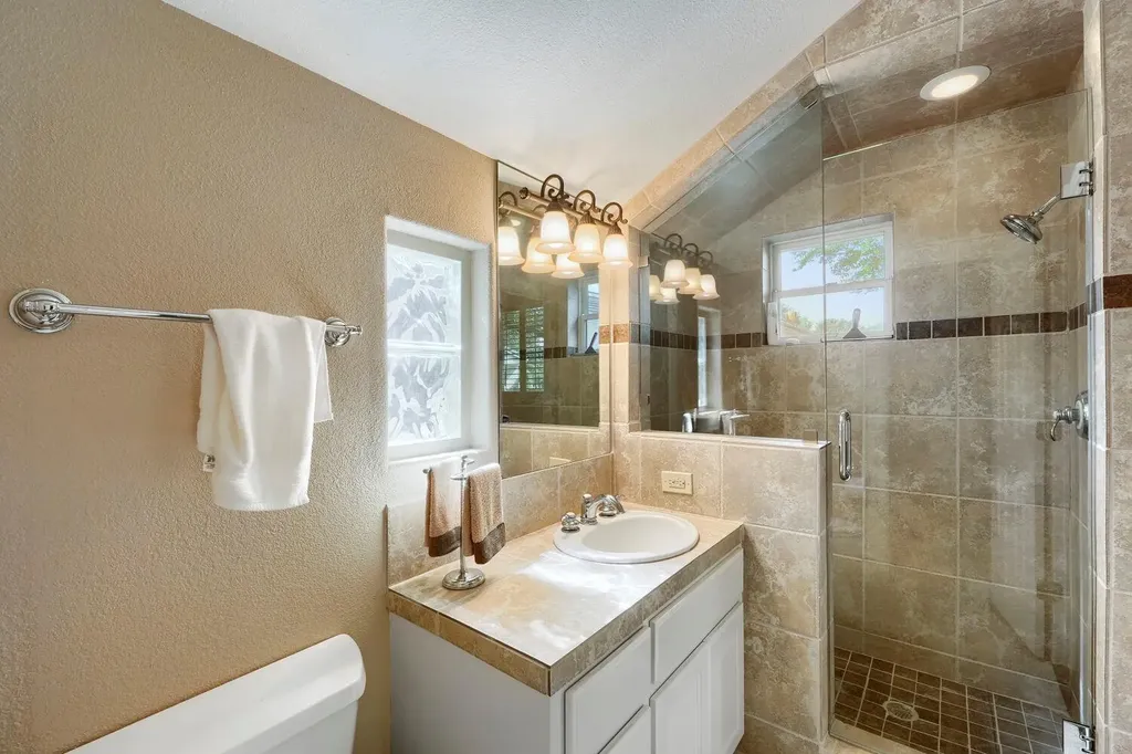 2422 Founders Circle Spicewood TX 78669