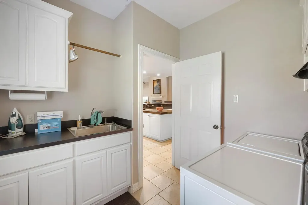 2422 Founders Circle Spicewood TX 78669