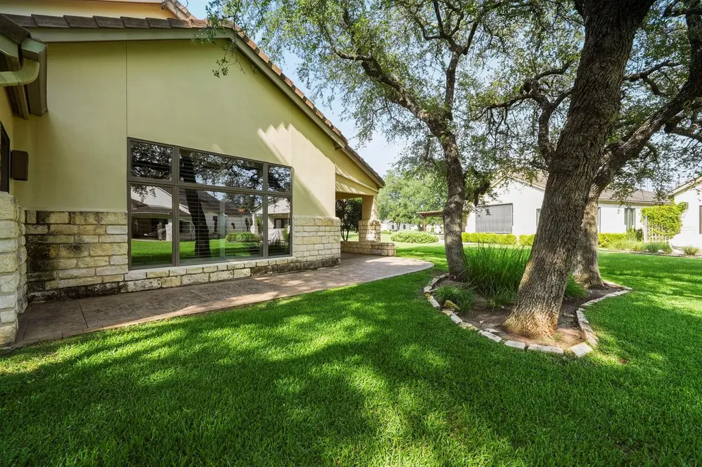 2422 Founders Circle Spicewood TX 78669