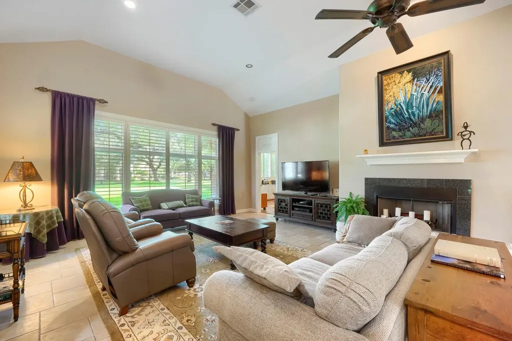 2422 Founders Circle Spicewood TX 78669