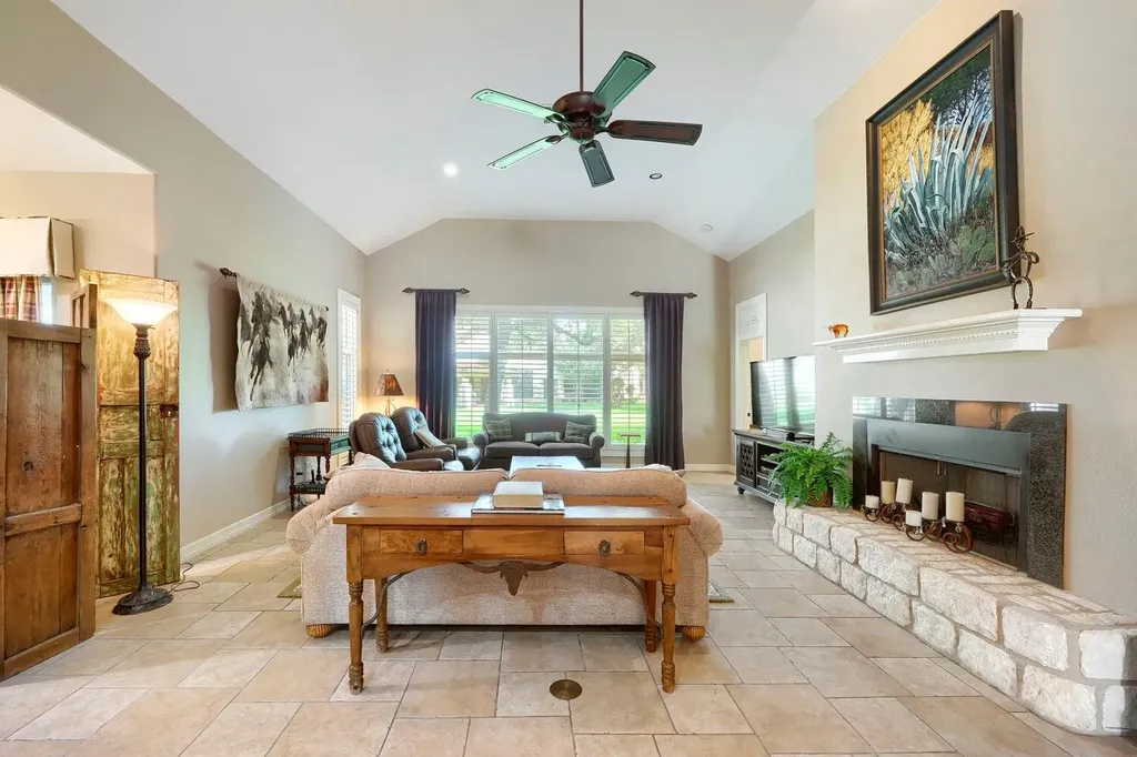 2422 Founders Circle Spicewood TX 78669