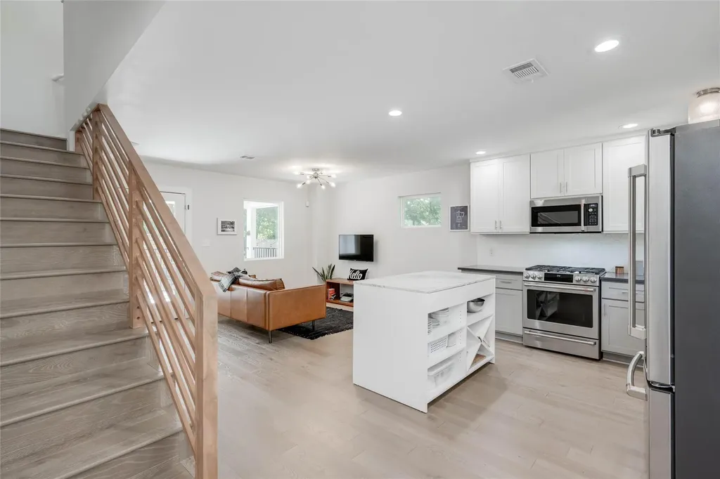 2003 Rountree Drive Austin TX 78722