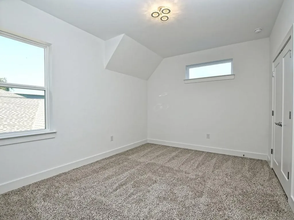 402 Zennia Street Austin TX 78751