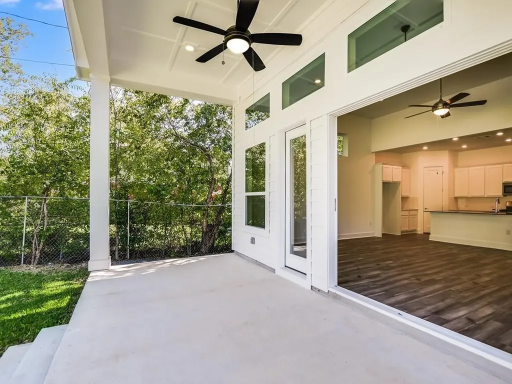 402 Zennia Street Austin TX 78751