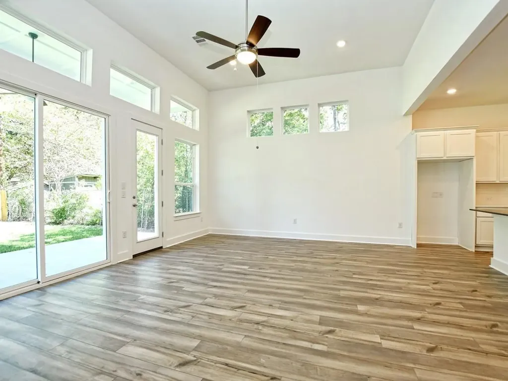 402 Zennia Street Austin TX 78751