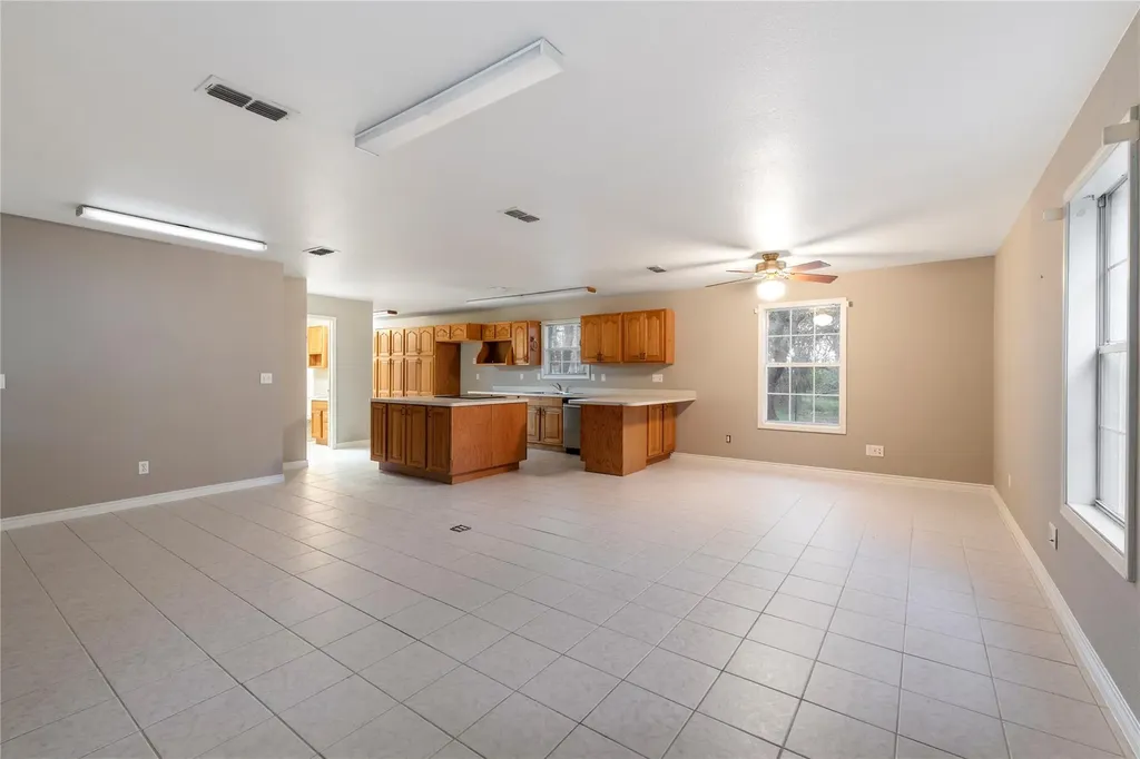 1050 Oak Grove Road Leander TX 78641
