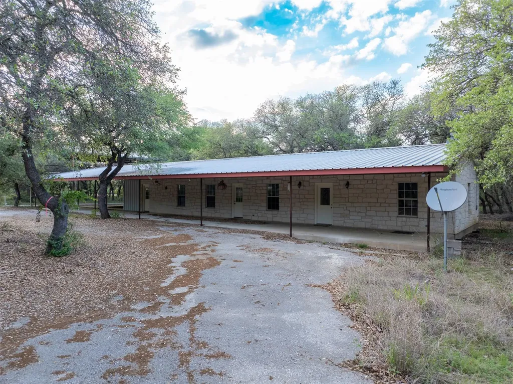 1050 Oak Grove Road Leander TX 78641
