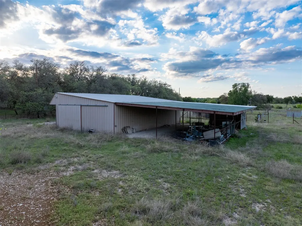1050 Oak Grove Road Leander TX 78641
