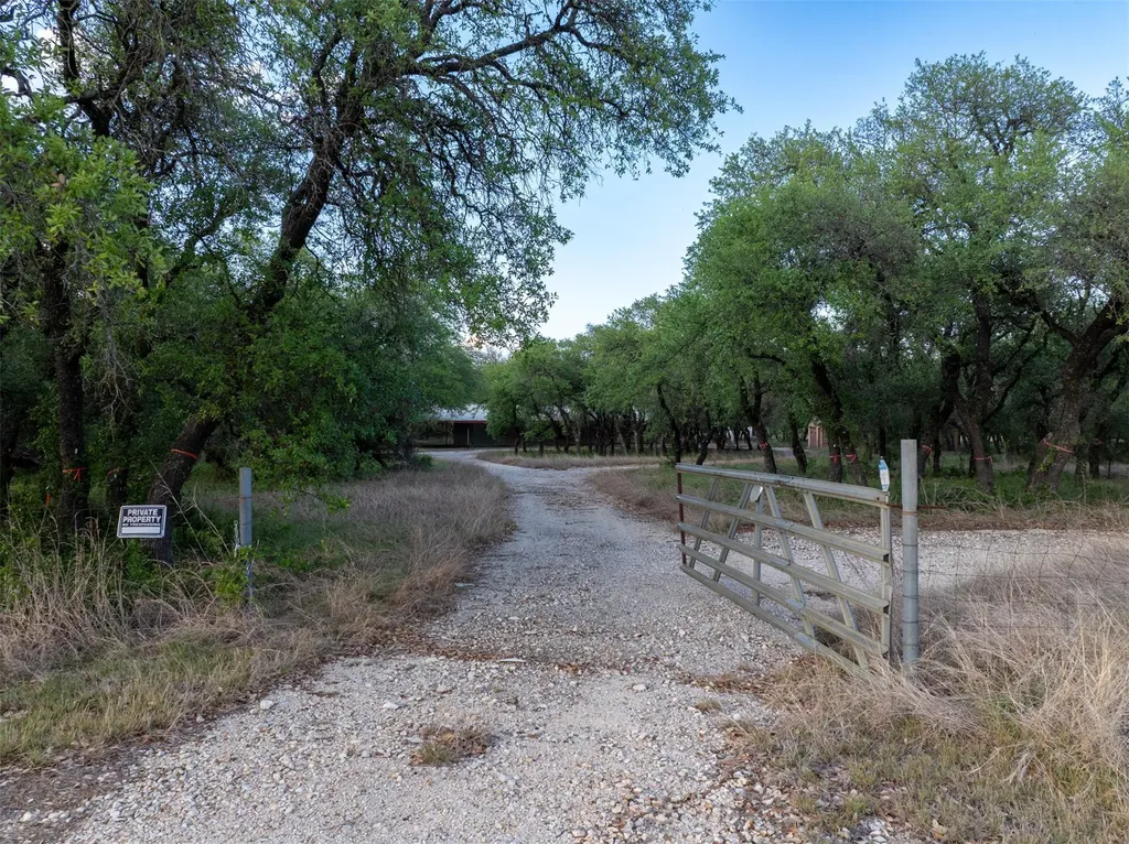 1050 Oak Grove Road Leander TX 78641