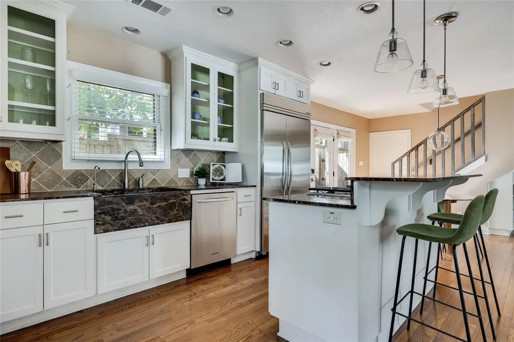 610 Oakland Avenue Austin TX 78703
