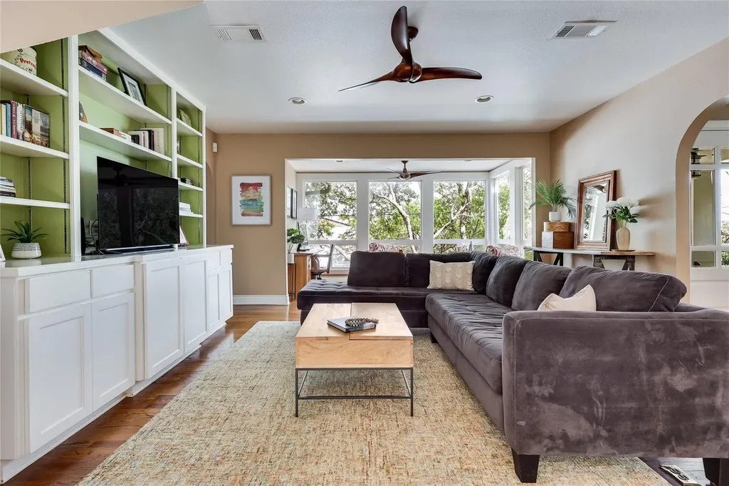 610 Oakland Avenue Austin TX 78703