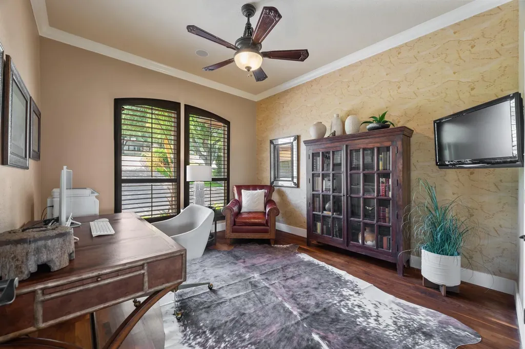 107 Edgewater Cove Lakeway TX 78734