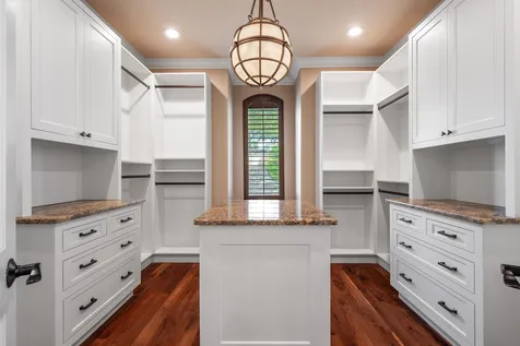 107 Edgewater Cove Lakeway TX 78734