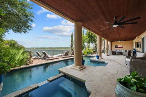 107 Edgewater Cove Lakeway TX 78734