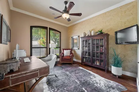 107 Edgewater Cove Lakeway TX 78734