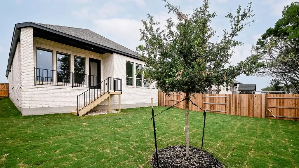 172 High Rock Pass Kyle TX 78640