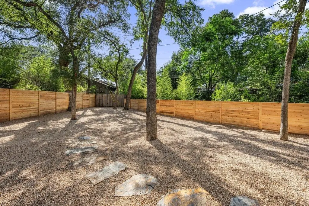 5502 Kings Highway Austin TX 78745