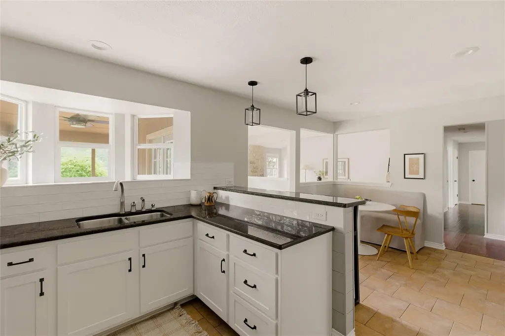 6408 Steer Trail Austin TX 78749