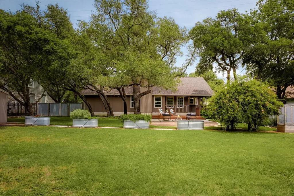 6408 Steer Trail Austin TX 78749