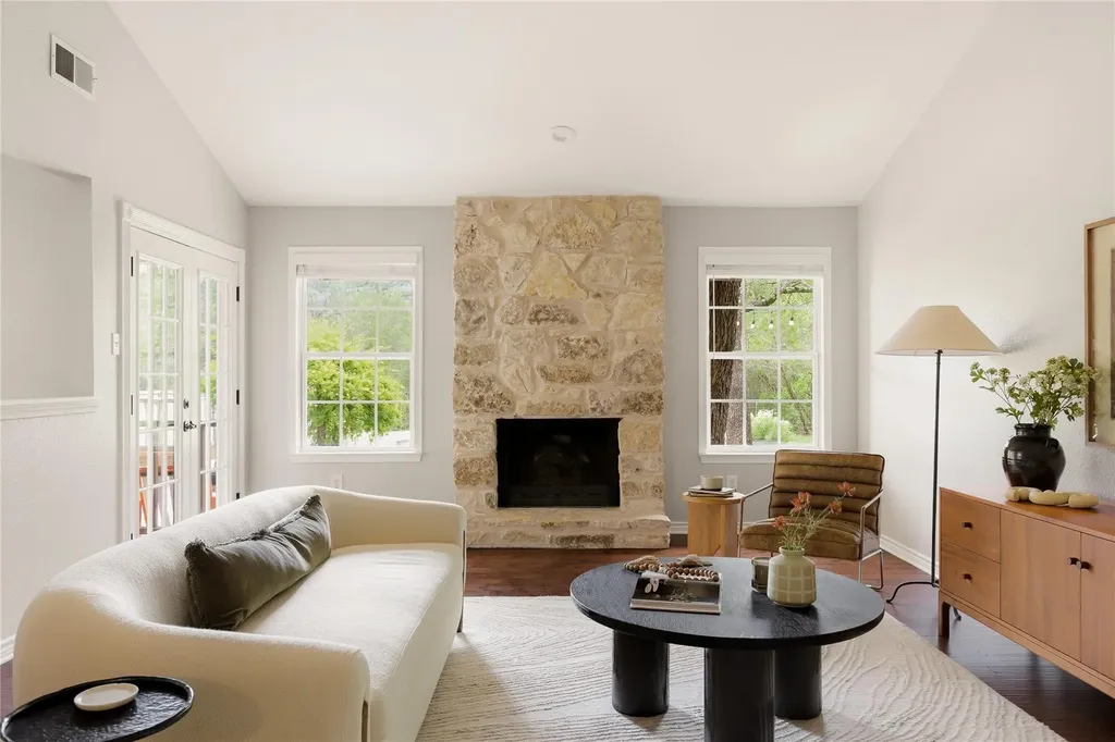 6408 Steer Trail Austin TX 78749