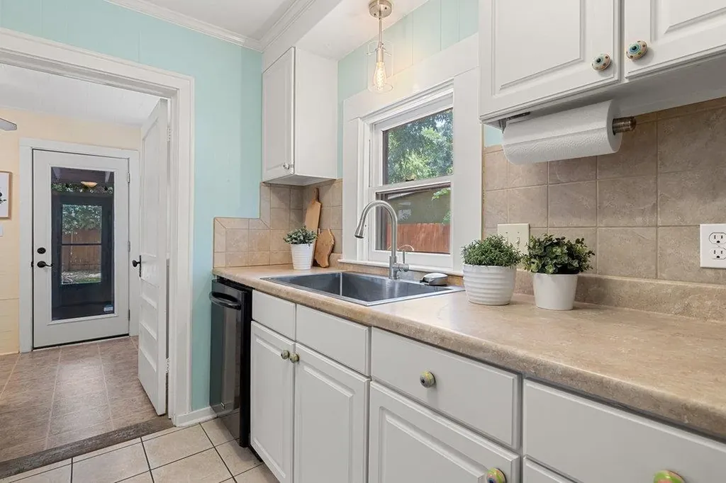 1218 S Myrtle Street Georgetown TX 78626