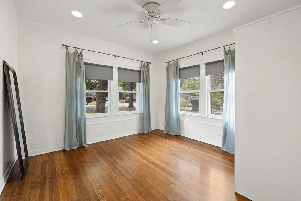 1218 S Myrtle Street Georgetown TX 78626