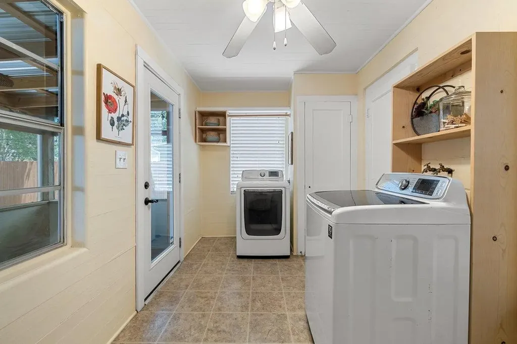 1218 S Myrtle Street Georgetown TX 78626