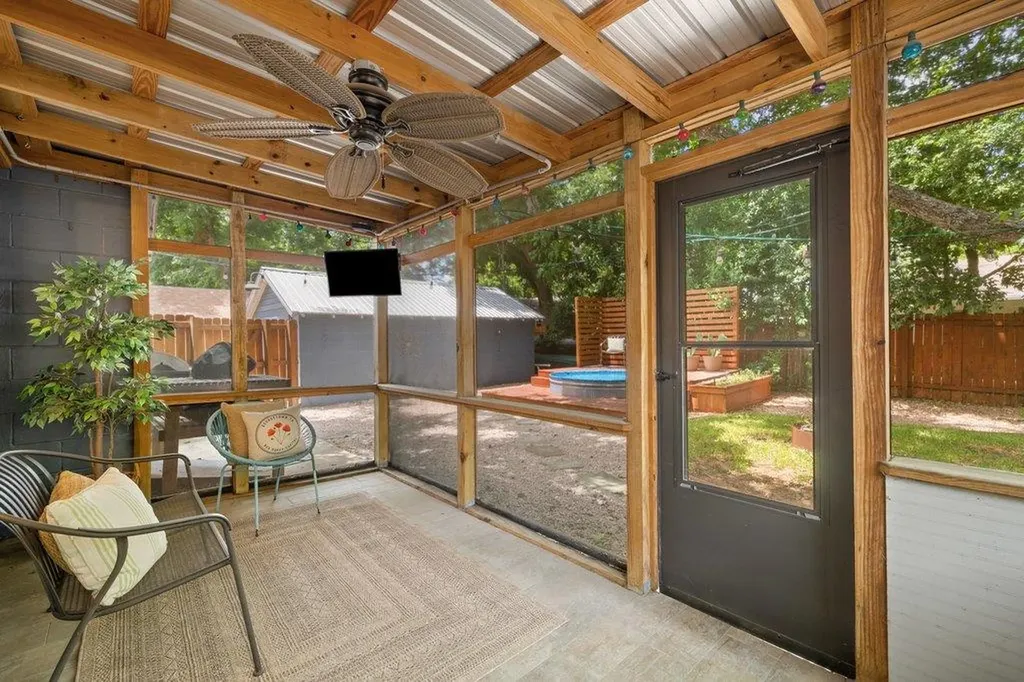 1218 S Myrtle Street Georgetown TX 78626