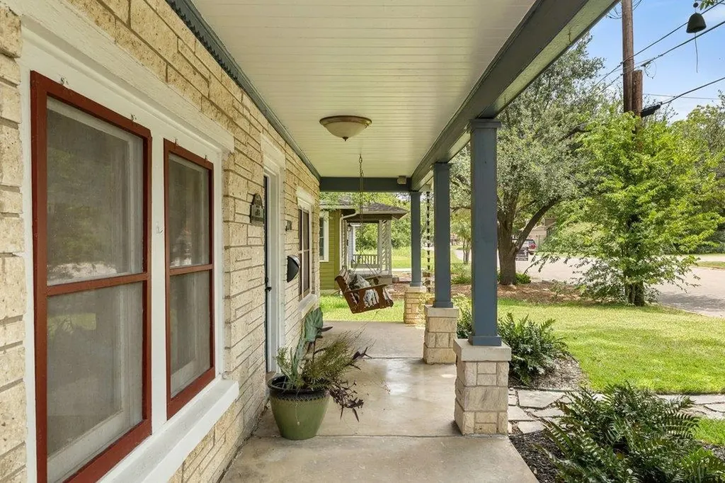 1218 S Myrtle Street Georgetown TX 78626