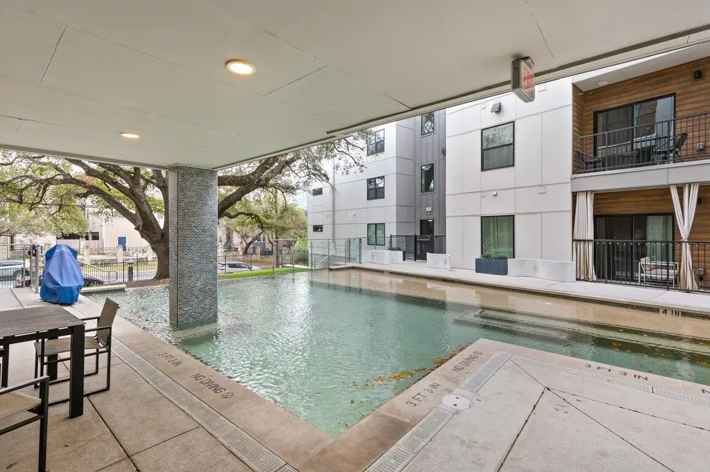 2500 Longview Street Austin TX 78705