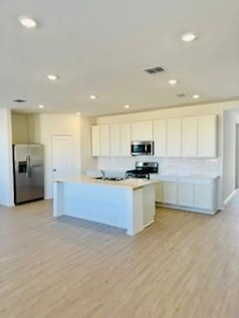 197 Alamito Avenue Kyle TX 78640
