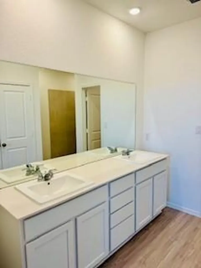 197 Alamito Avenue Kyle TX 78640