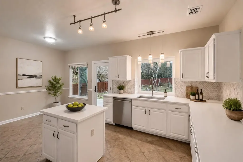 11034 Galleria Cove Austin TX 78759
