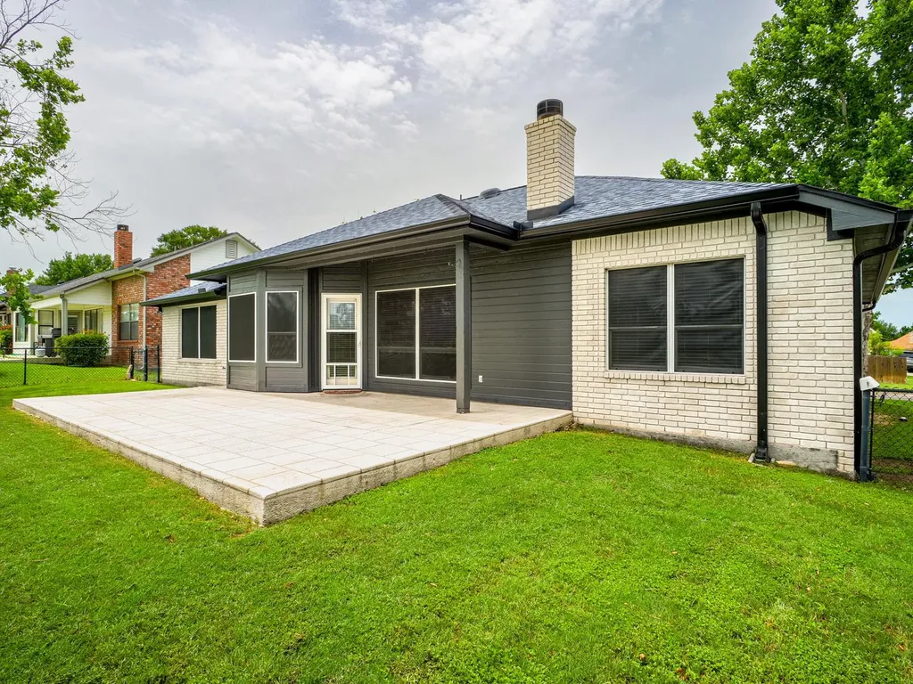 408 Spyglass Street Meadowlakes TX 78654