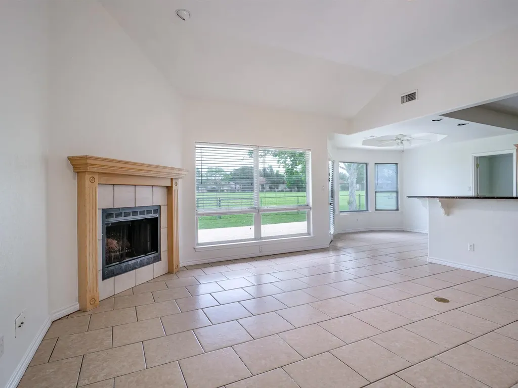 408 Spyglass Street Meadowlakes TX 78654