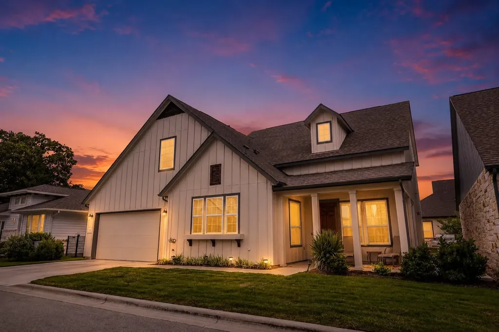 1141 Lucca Drive Dripping Springs TX 78620
