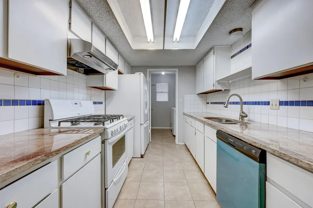 6300 Capriola Drive Austin TX 78745