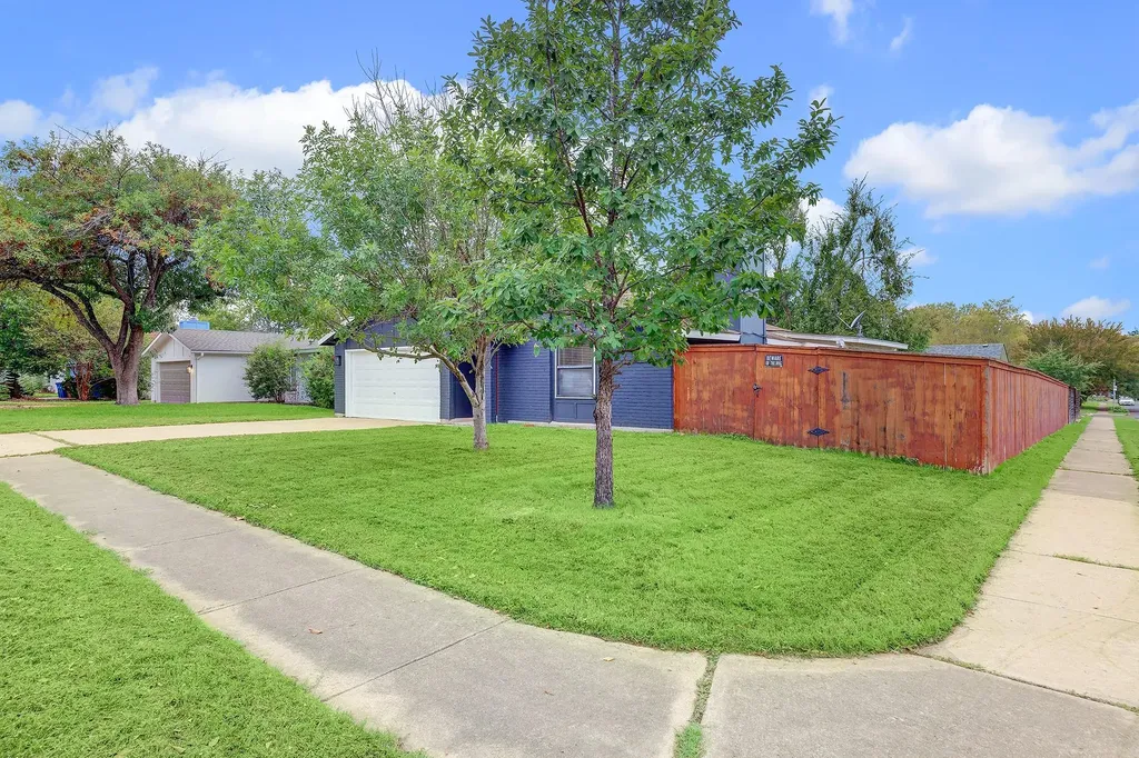 6300 Capriola Drive Austin TX 78745